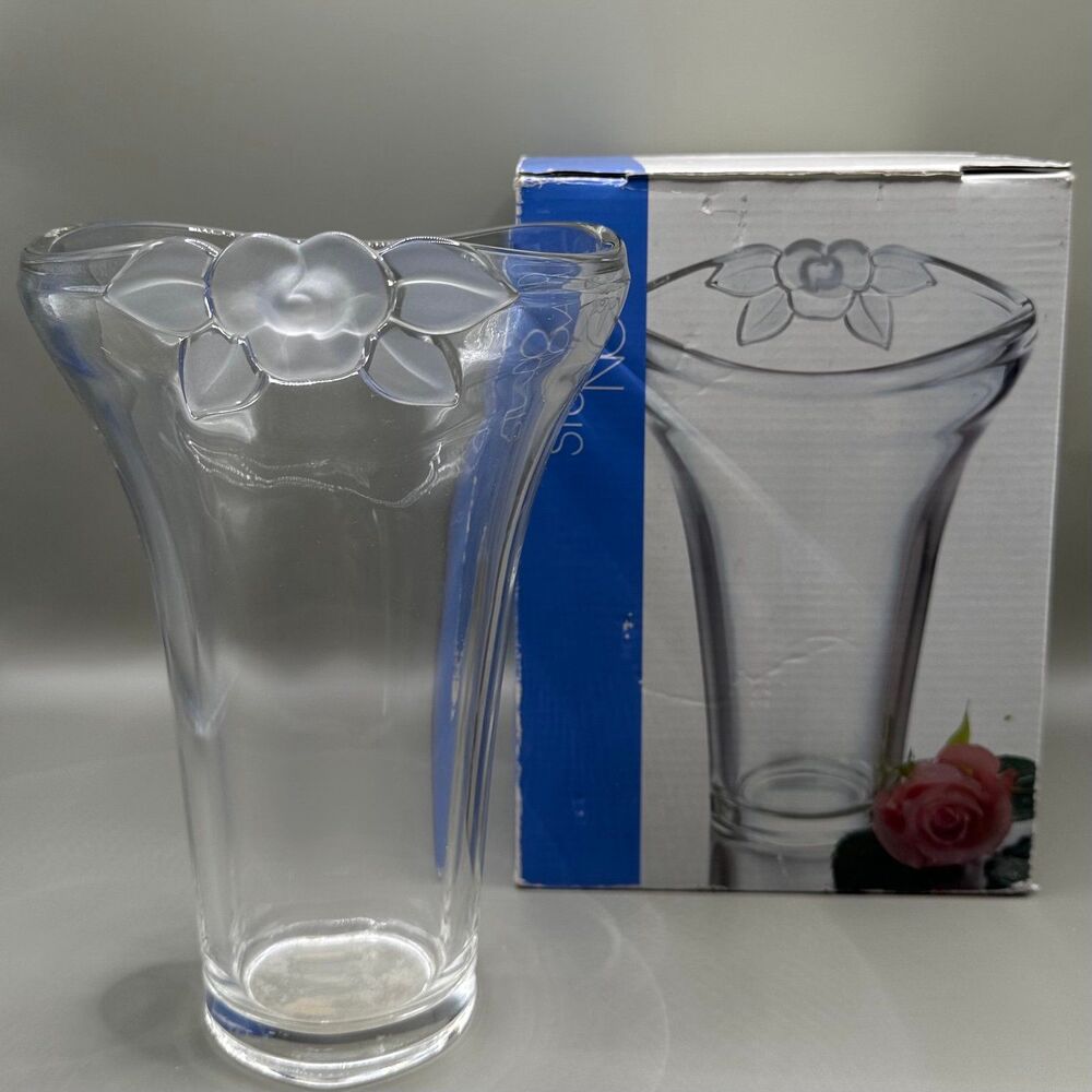 Studio Nova Rosebud Frost Crystal Vase 8.25" Vintage Walther Glass SA013/621